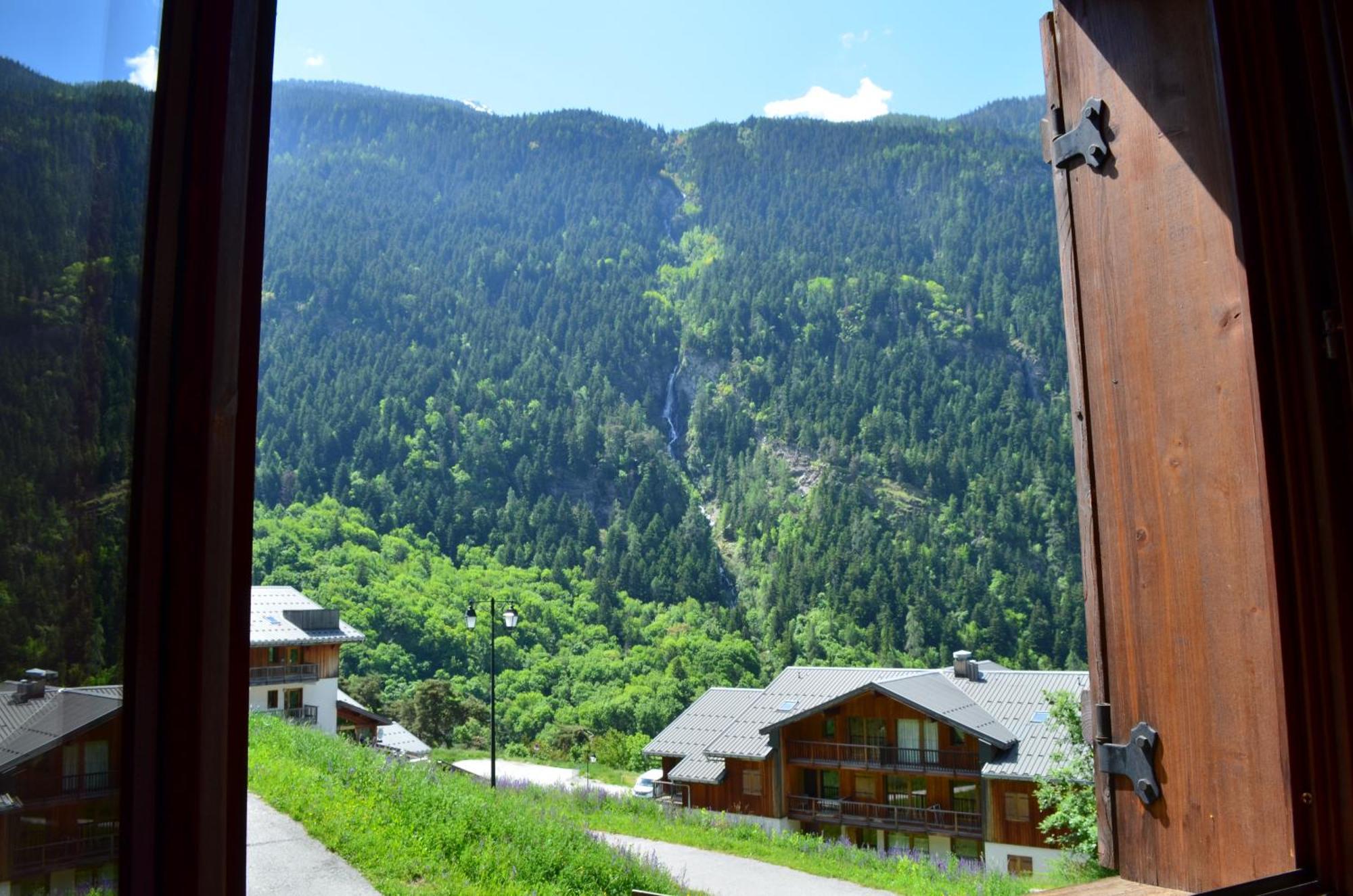 Appartements 3 Vallees, Piscine Et Sauna Orelle Exterior photo